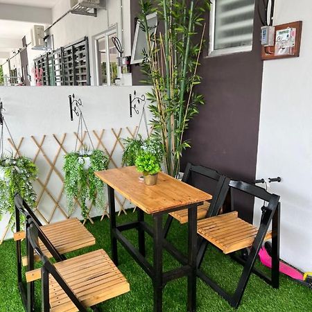 Kampong Melayu Changkat Larah Mieda Rizqi Homestay מראה חיצוני תמונה