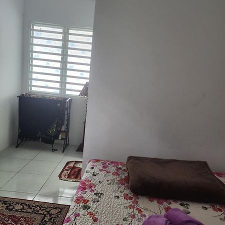 Kampong Melayu Changkat Larah Mieda Rizqi Homestay מראה חיצוני תמונה