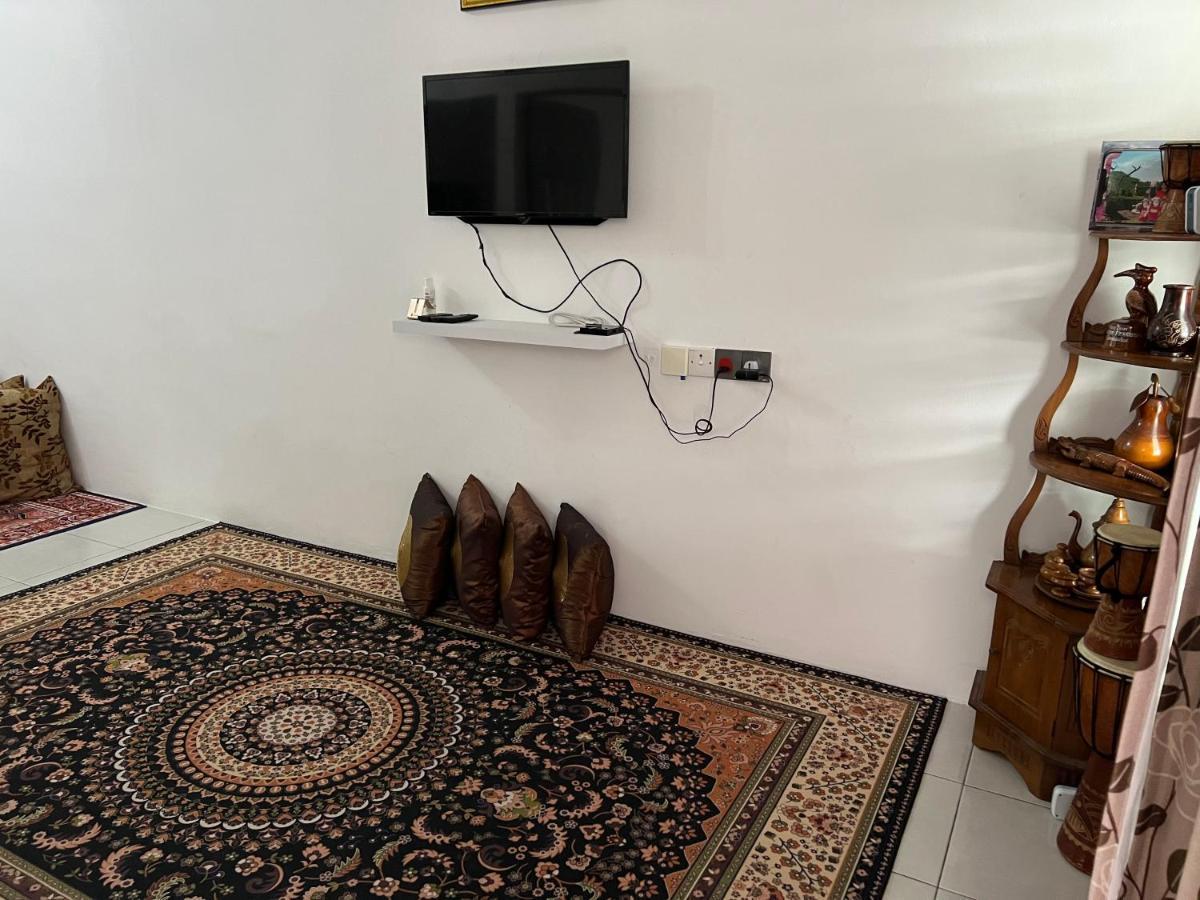 Kampong Melayu Changkat Larah Mieda Rizqi Homestay מראה חיצוני תמונה